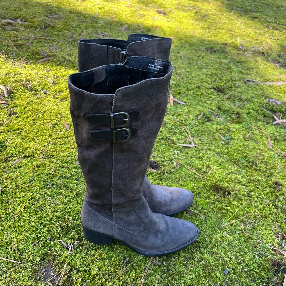 BORN KNEE HIGH SUEDE BOOTS